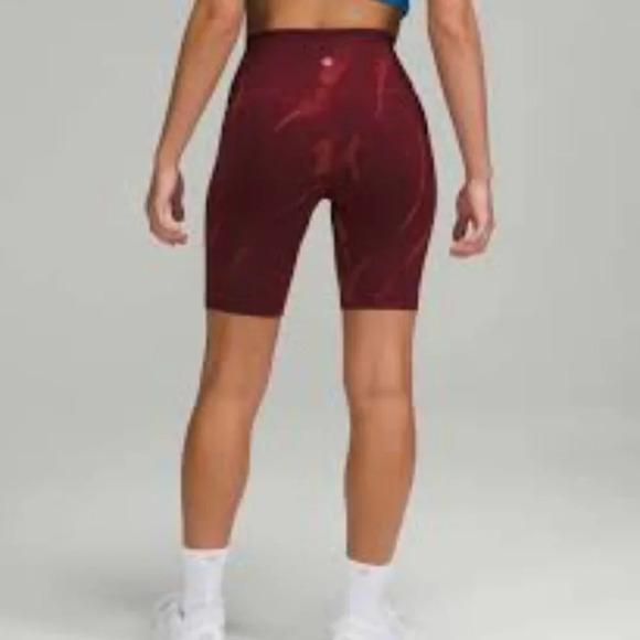 Lululemon Wunder Train High Rise Shorts 8" - Picture 2 of 9